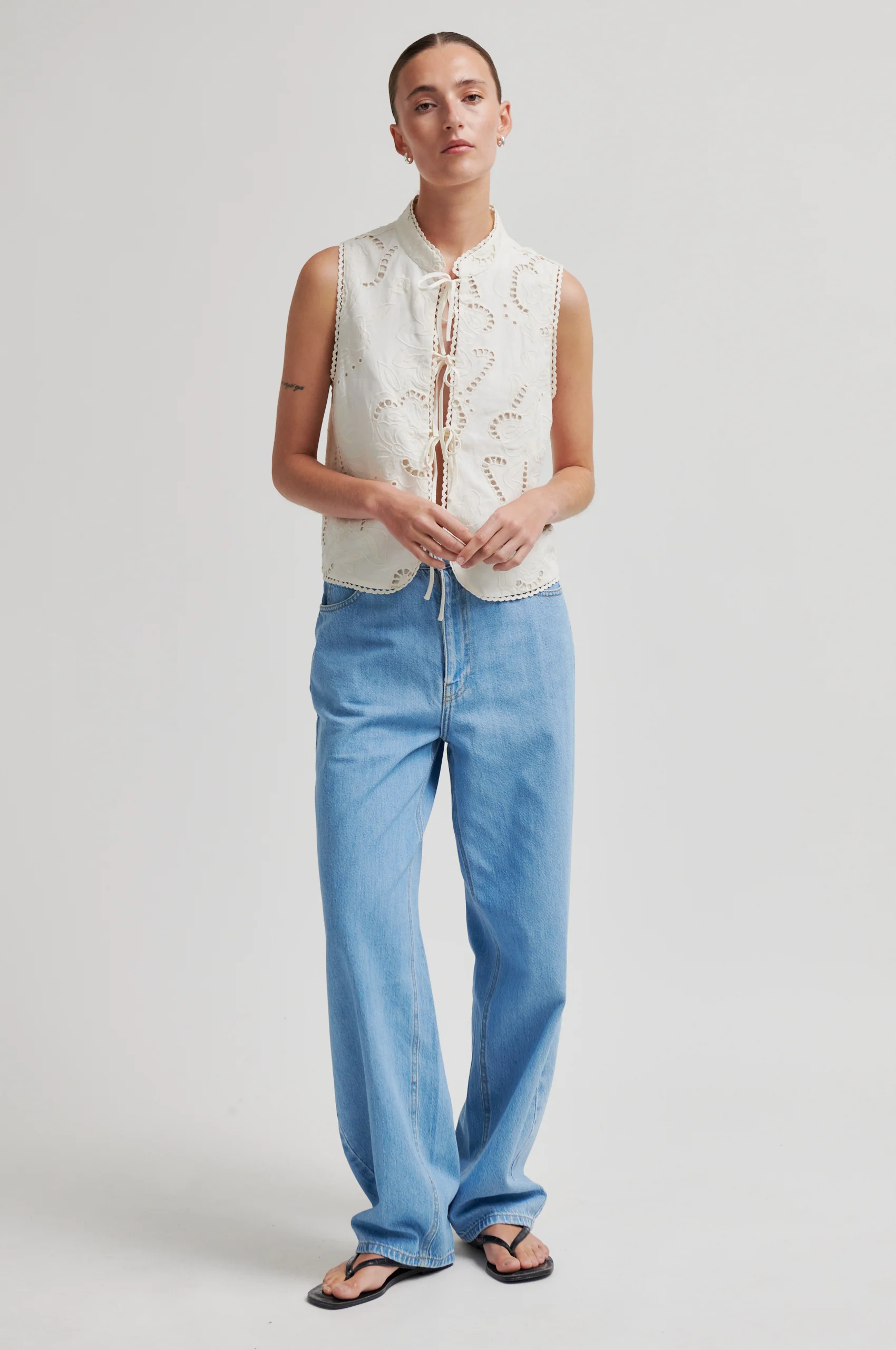 Derby Denim Barrel Jeans - Image 3