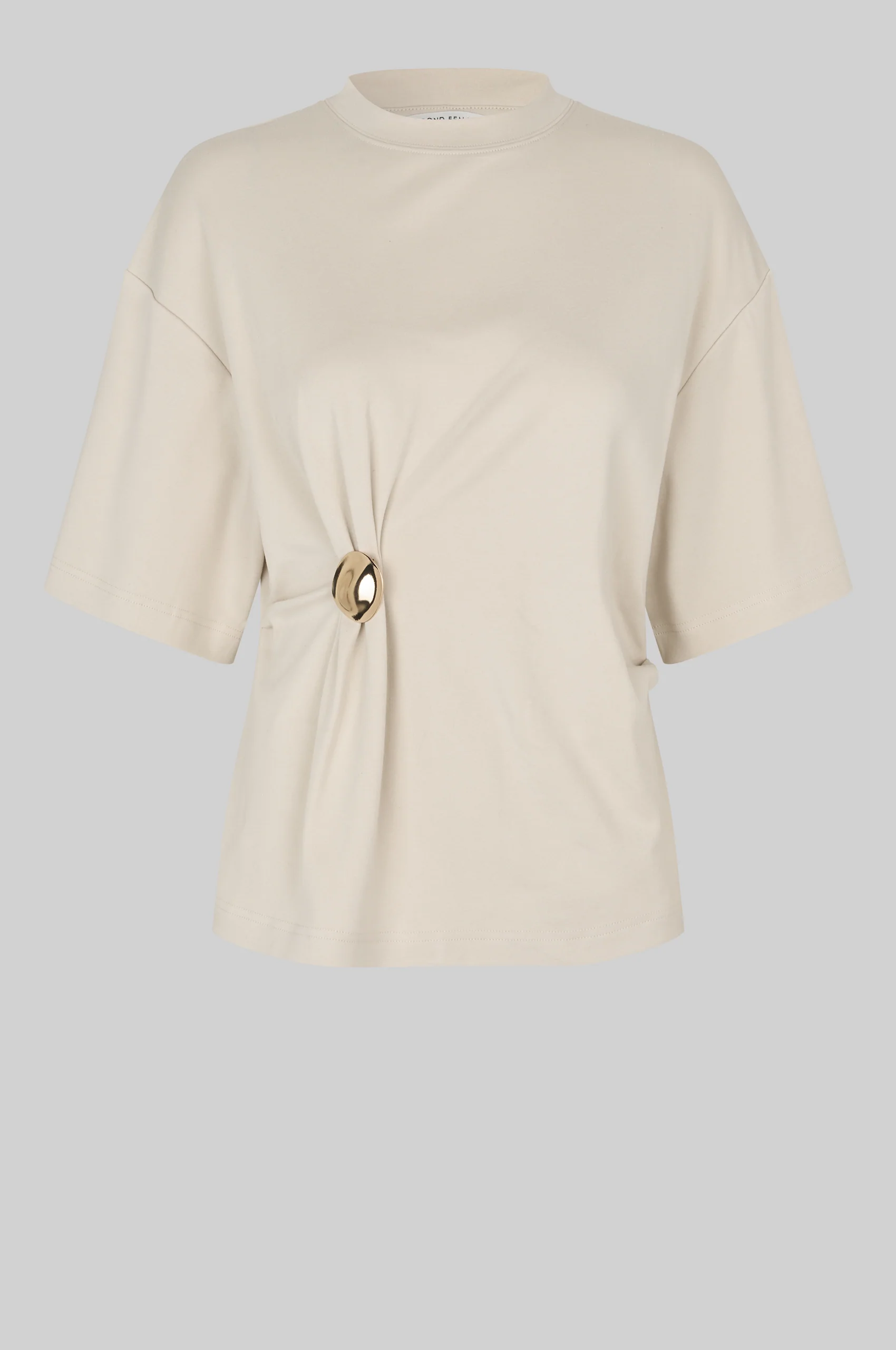 Enora Brooch Tee - Image 5