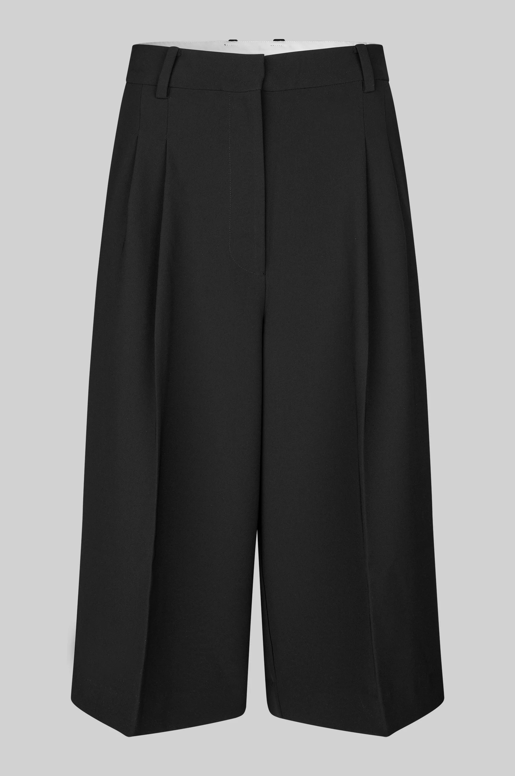 Flore Bermuda Shorts - Image 8