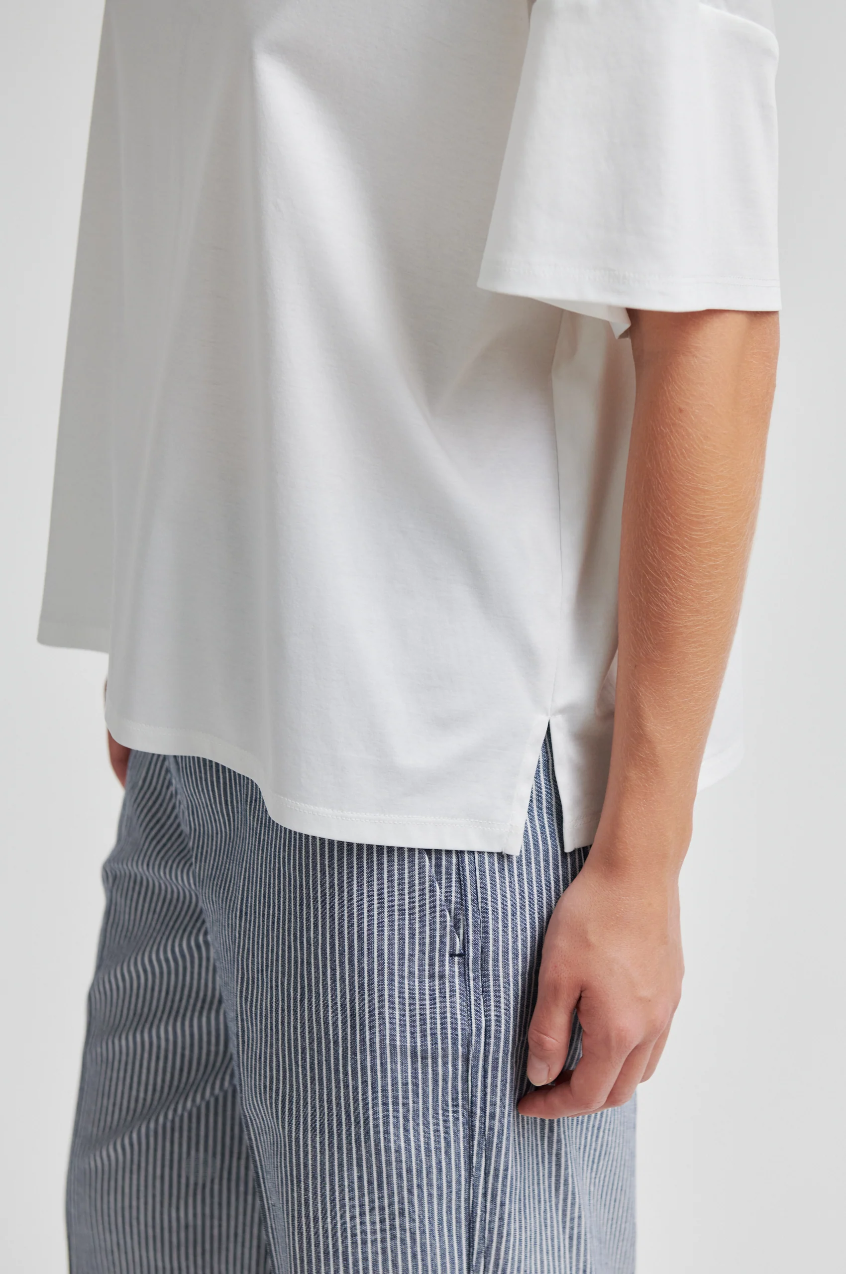 Ghita New Tee - Image 4