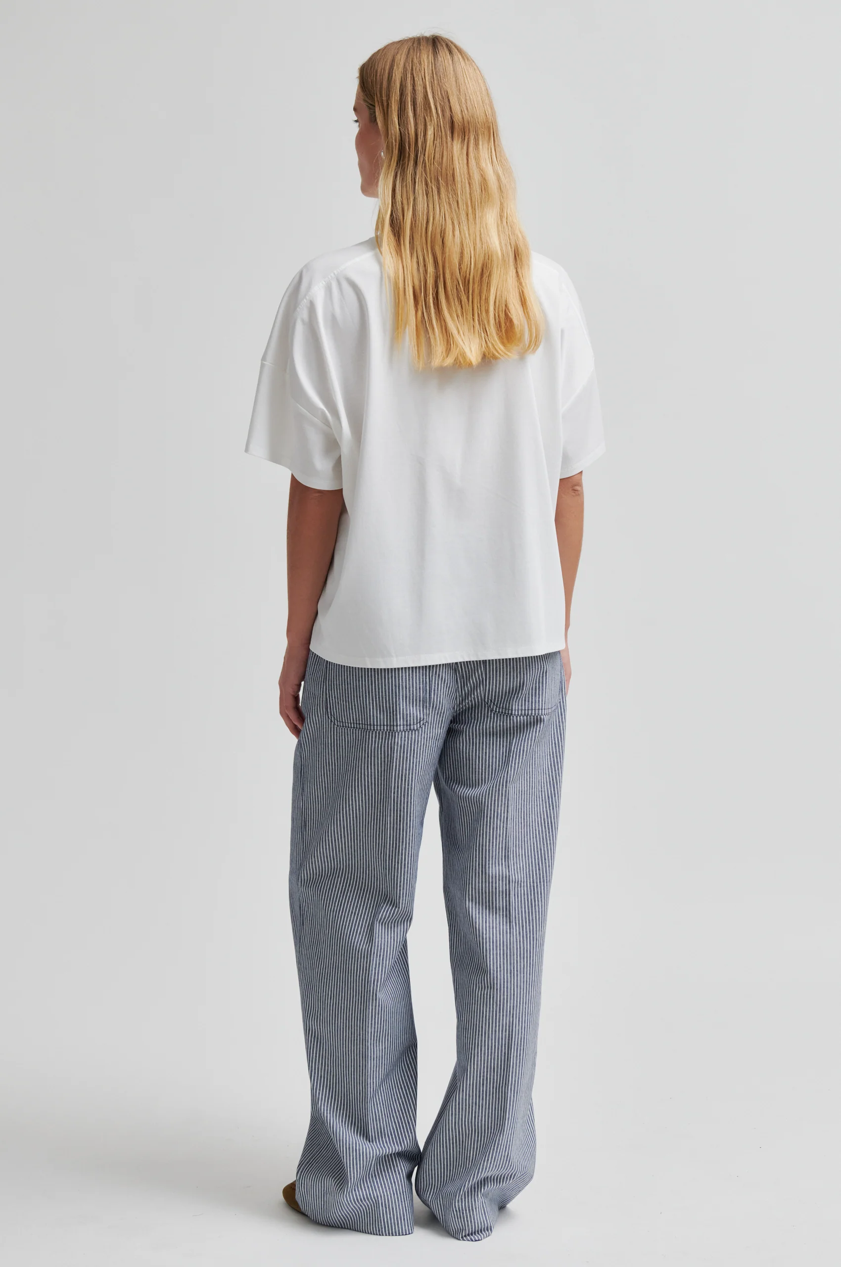 Ghita New Tee - Image 5