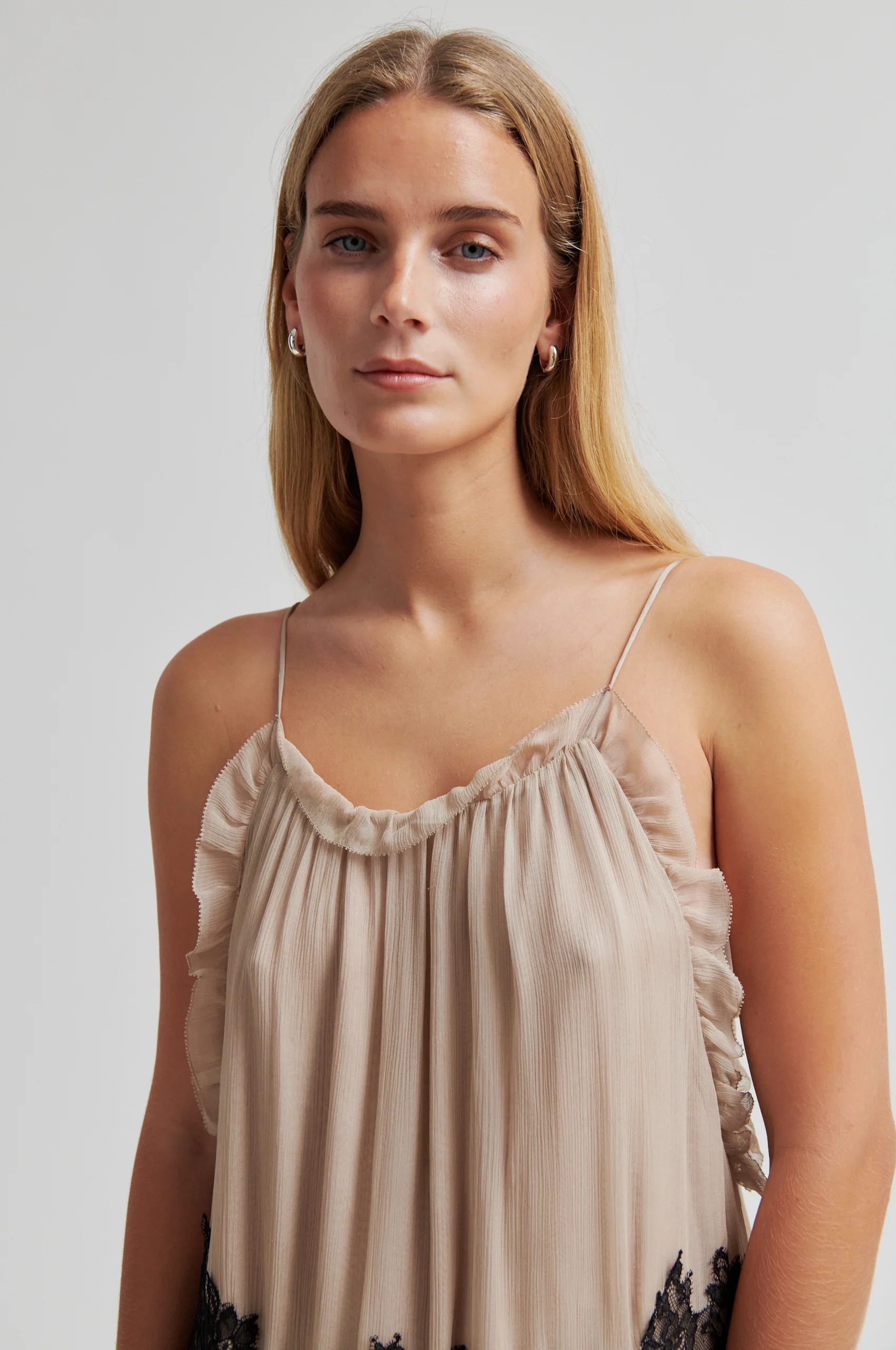 Lynda Maxi Dress - Image 4