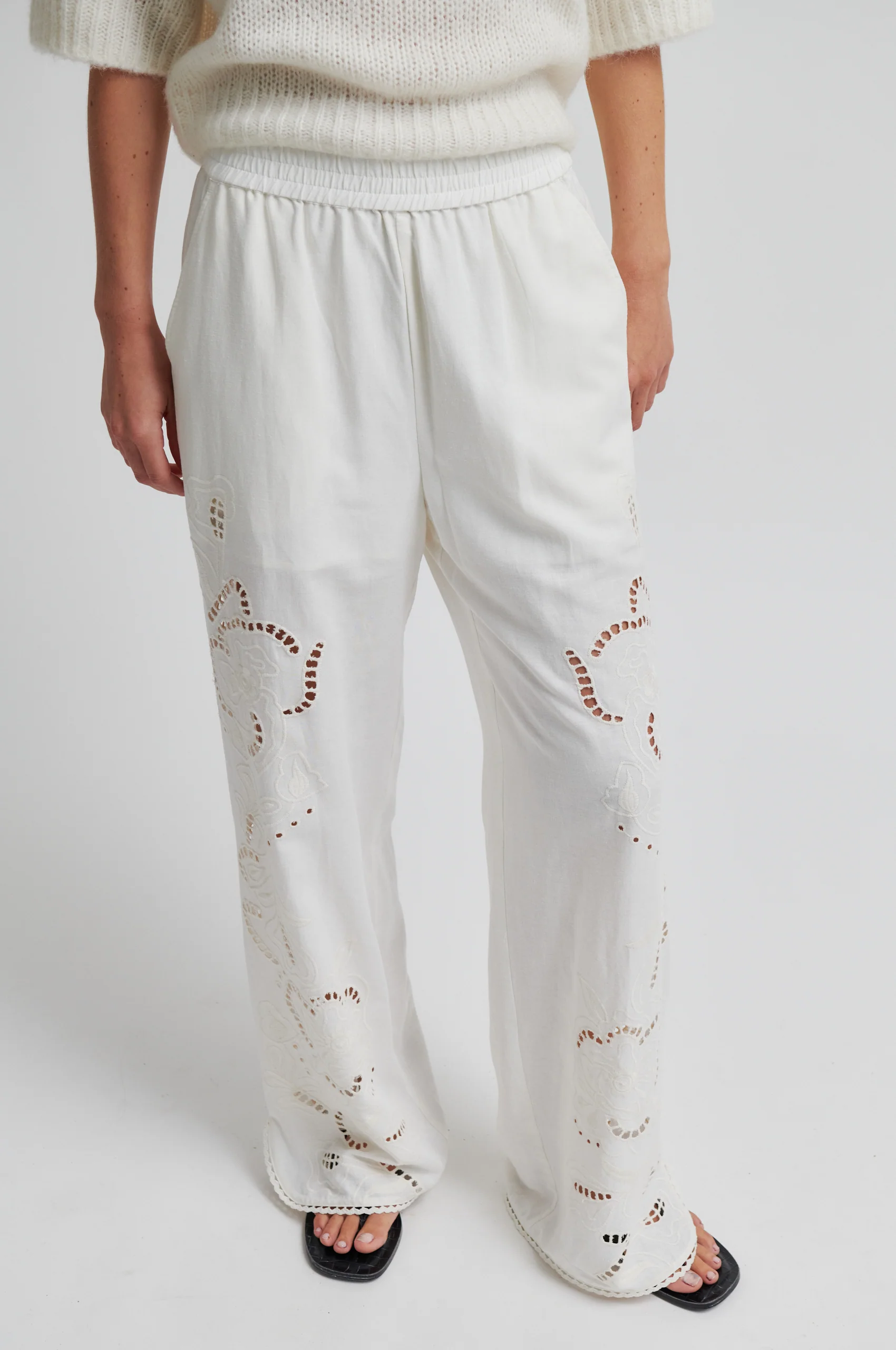 Vilea Trousers - Image 2